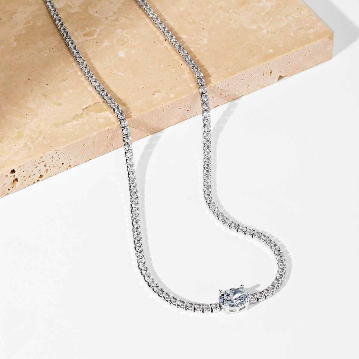 [Together]1.0 Carat Shining Oval Cut Necklace